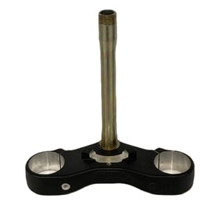 TRIPLE CLAMP ASY,LWR/BLK ANODI